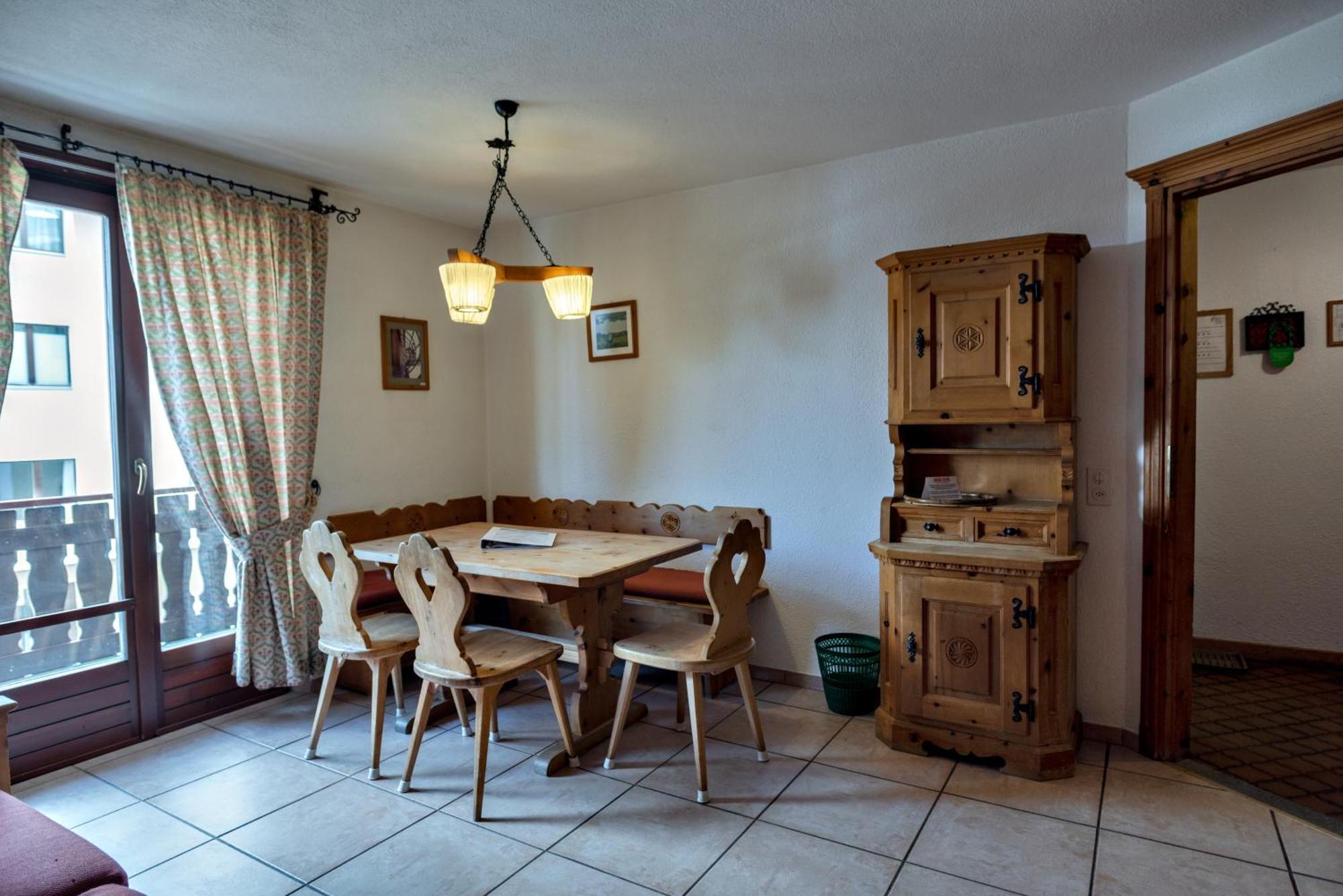 Silva Appartments And Rooms Silvaplana Quarto foto