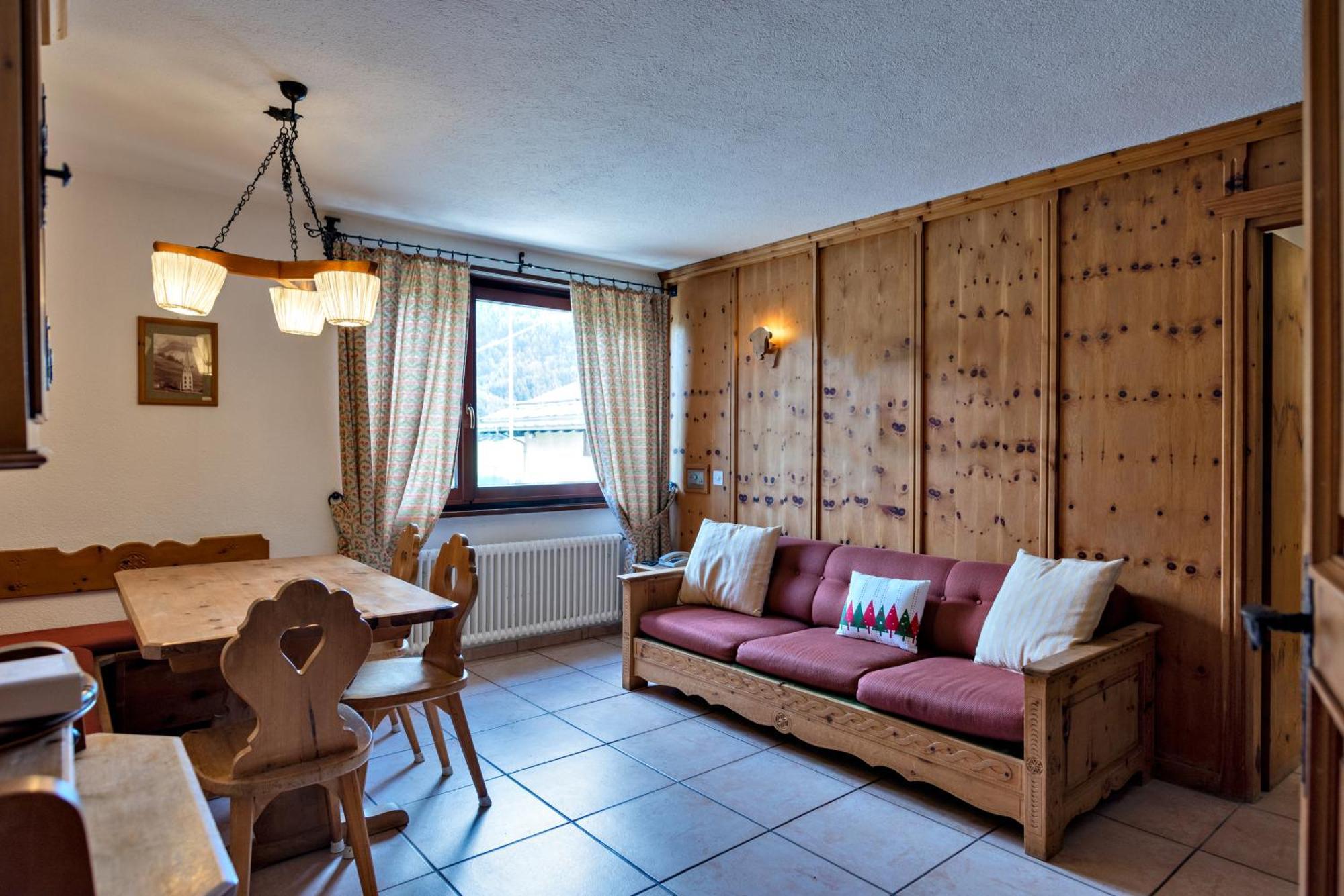 Silva Appartments And Rooms Silvaplana Quarto foto
