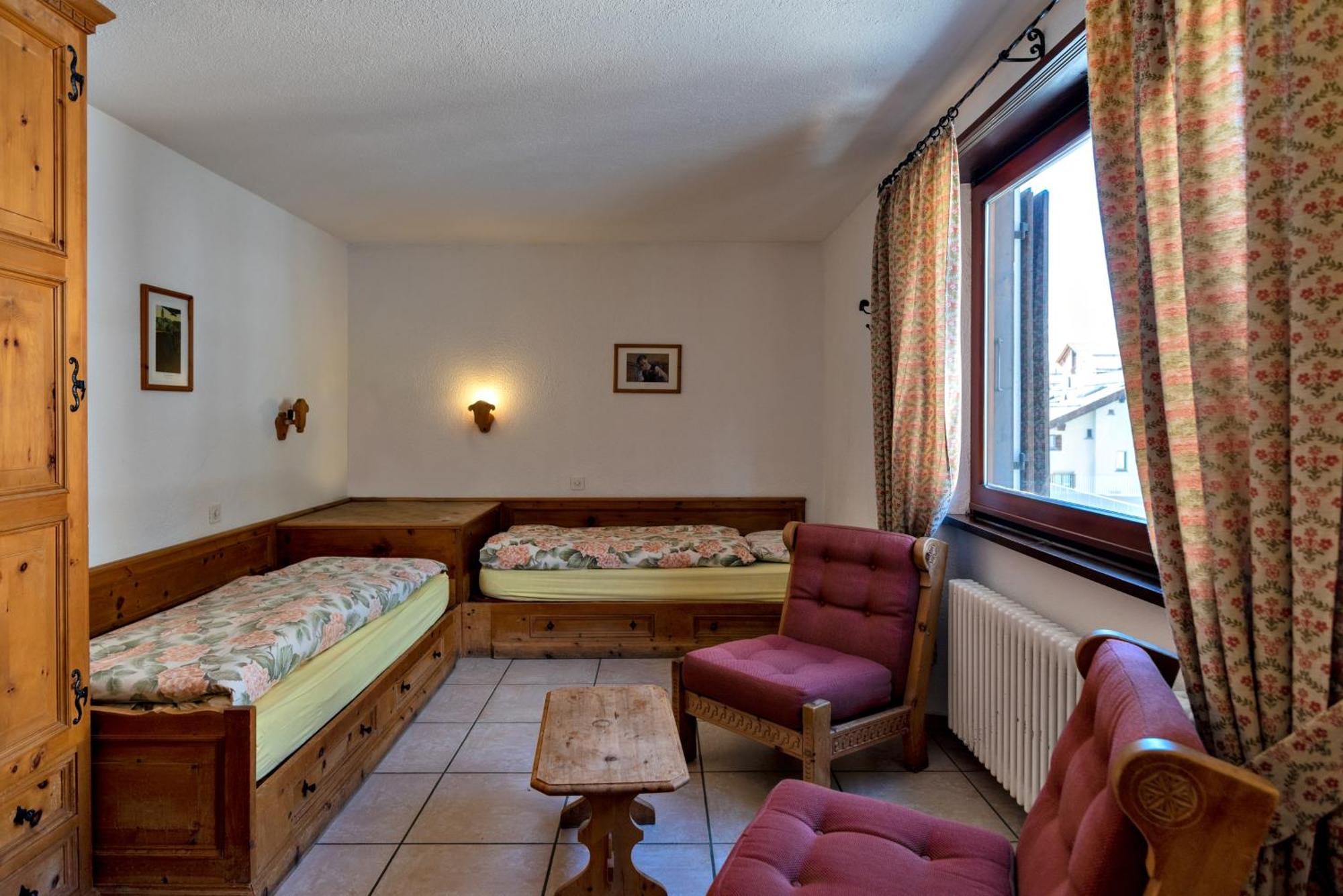Silva Appartments And Rooms Silvaplana Quarto foto